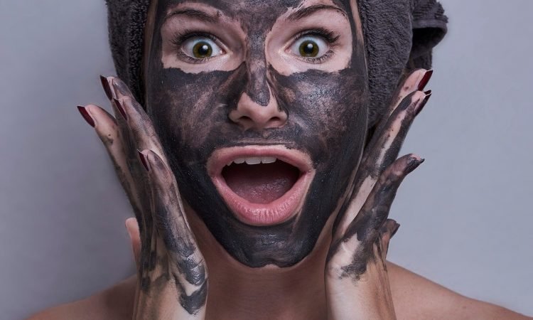 woman-3600521_1920-750x450.jpg.b75c86b158dfba1f5ed1556cb2780fd1.jpg