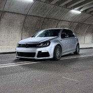 GOLF VI R